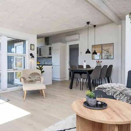 4 Star Holiday Home In Lemvig *